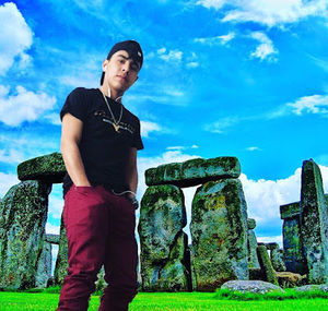 Meet your Posher, Chívalan